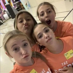 Meet your Posher, Ashley